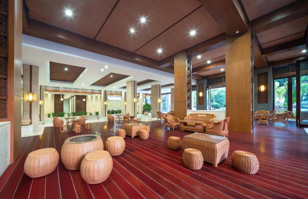 Sanya Shanghai Huating Boutique Resort Hotel Esterno foto