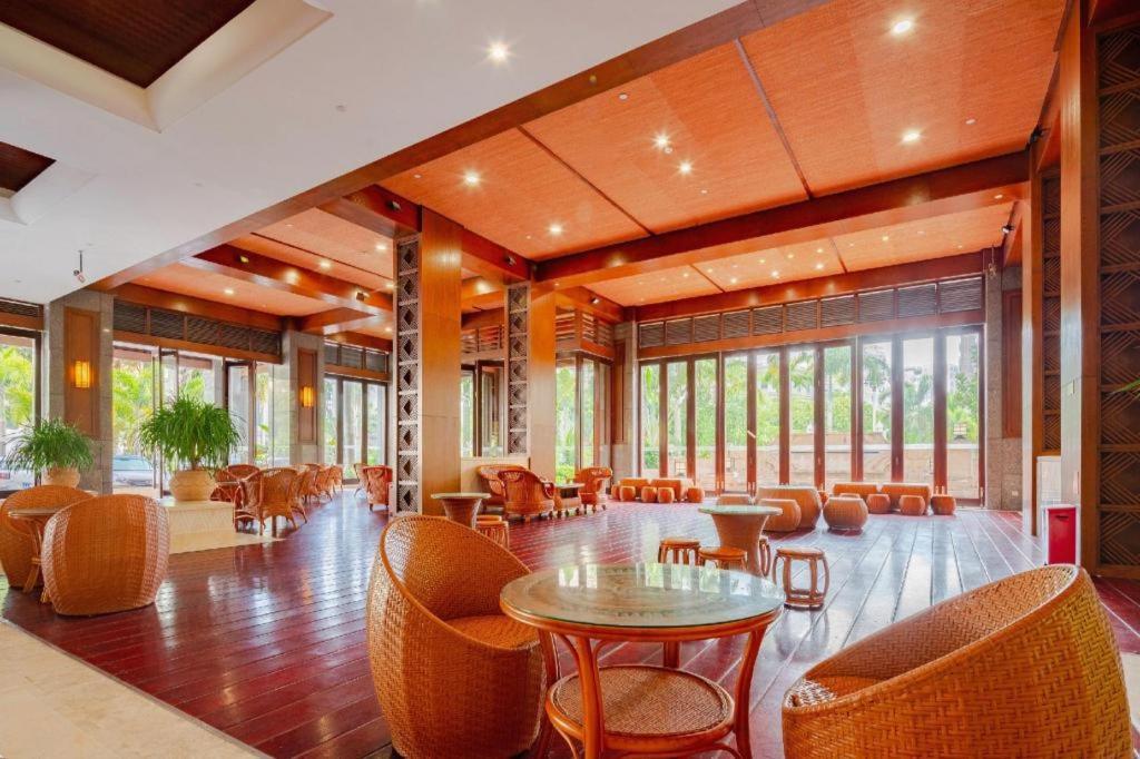 Sanya Shanghai Huating Boutique Resort Hotel Esterno foto